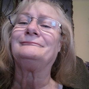 Meet your Posher, Alicia